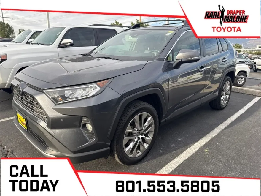 2019 Toyota RAV4 Limited photo 1