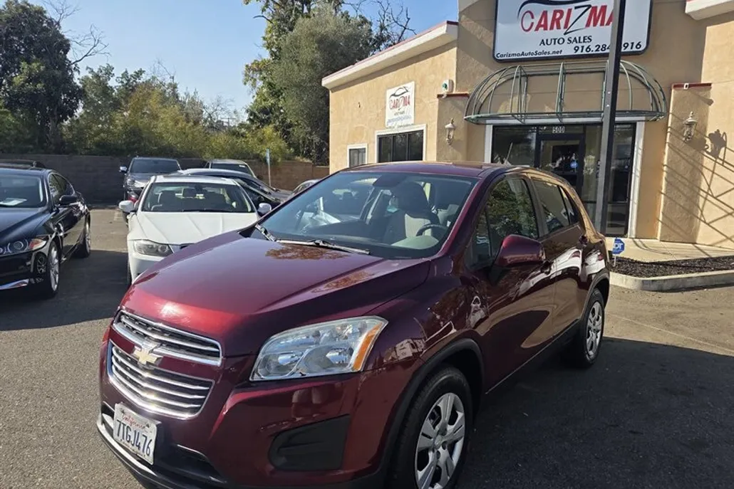 2016 Chevrolet Trax LS photo 1