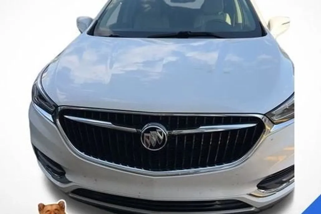 2018 Buick Enclave Essence photo 1