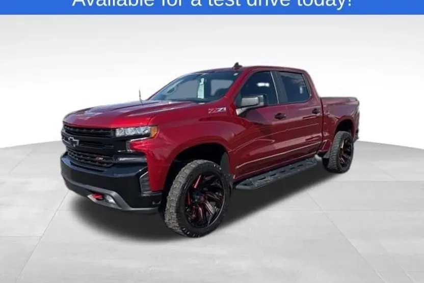 2021 Chevrolet Silverado Trail Boss LT photo 1
