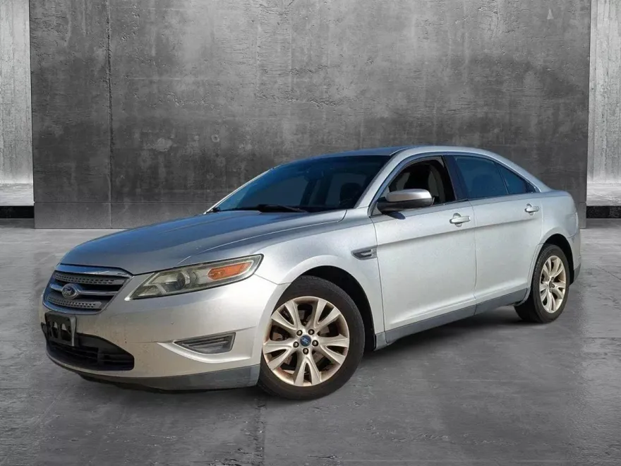 2011 Ford Taurus SEL photo 1