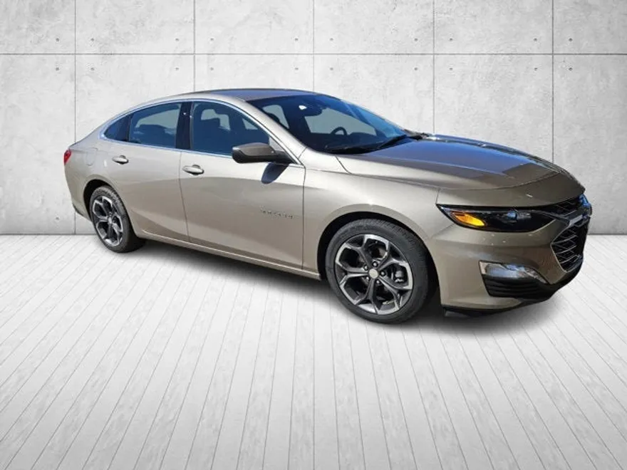 2023 Chevrolet Malibu 1LT photo 1