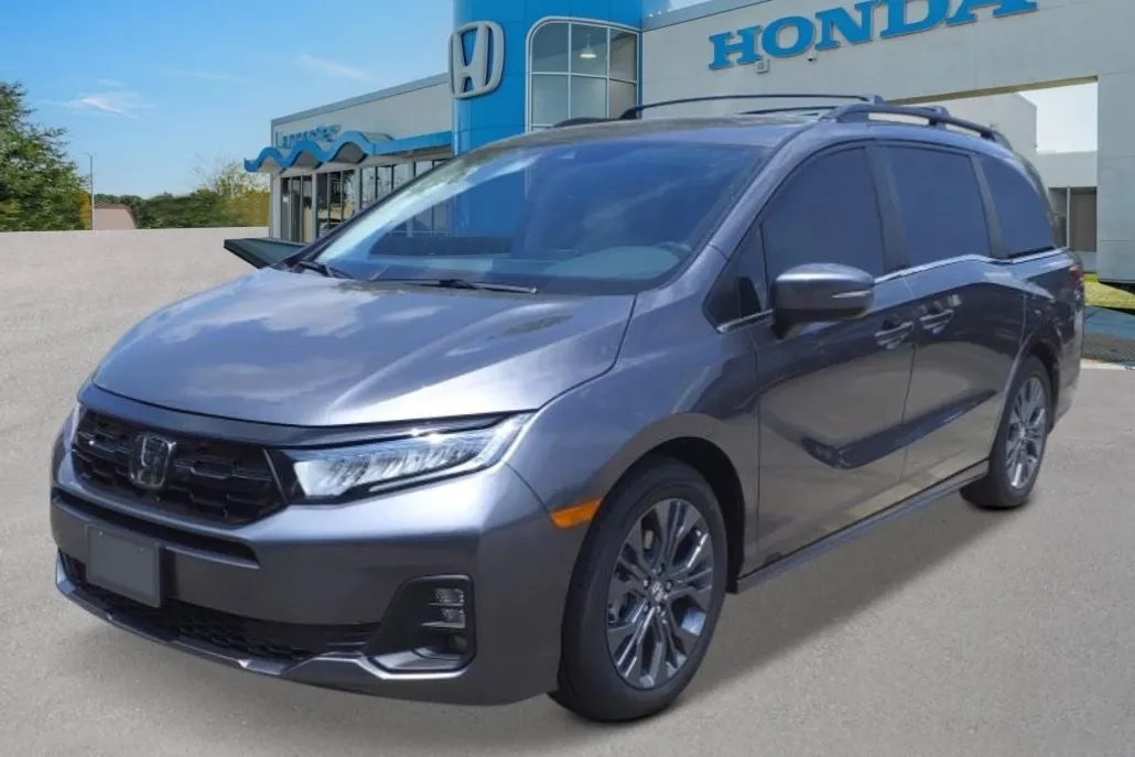 2026 Honda Odyssey Touring photo 1