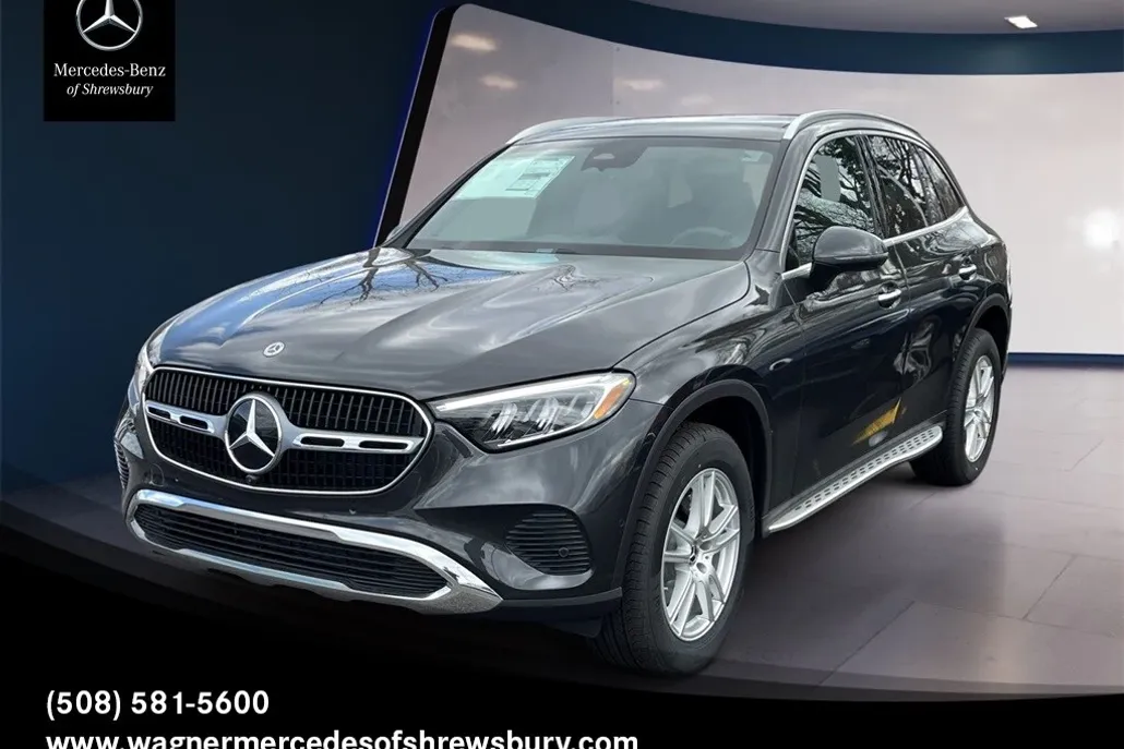 2025 Mercedes Benz GLC 300 4MATIC photo 1