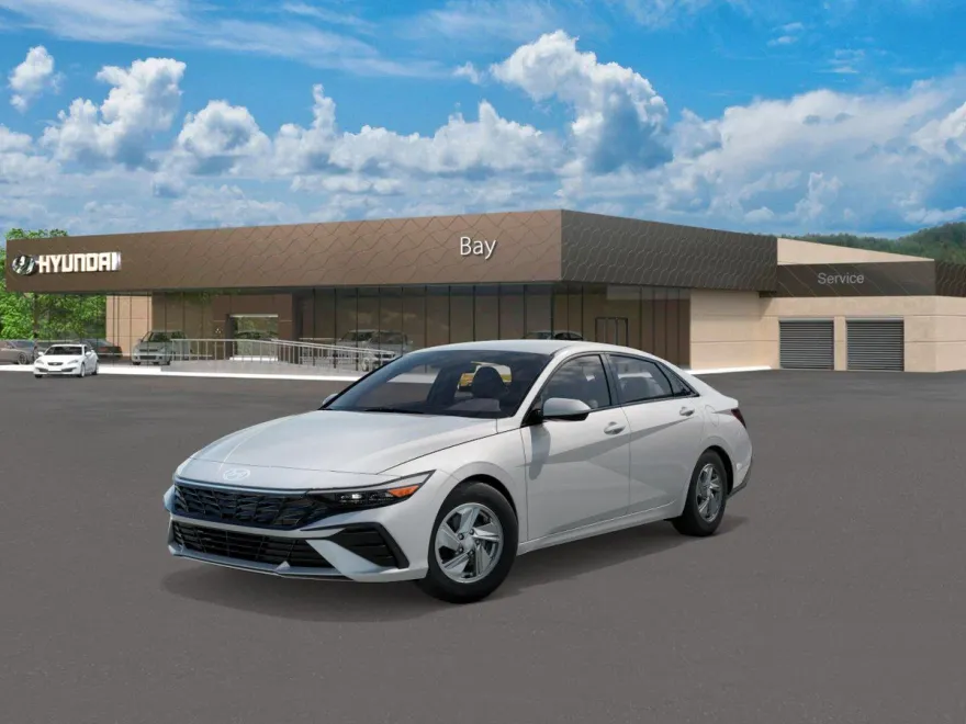 2025 Hyundai Elantra SE photo 1