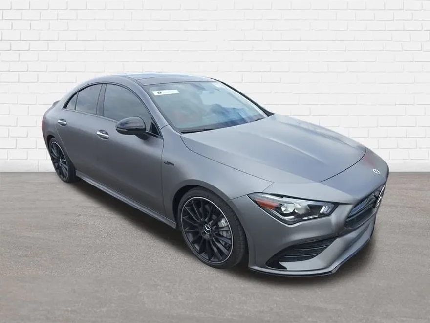 2022 Mercedes Benz CLA 35 AMG photo 1