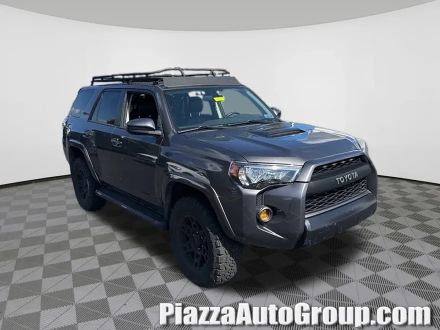 2016 Toyota 4Runner TRD Pro photo 1