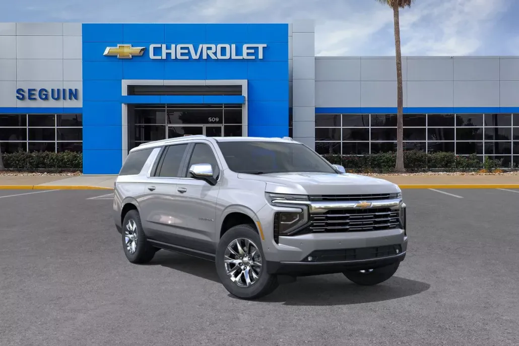 2025 Chevrolet Suburban Premier photo 1