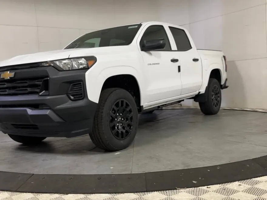 2026 Chevrolet Colorado Work Truck photo 1