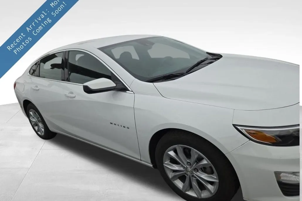 2024 Chevrolet Malibu 1LT photo 1