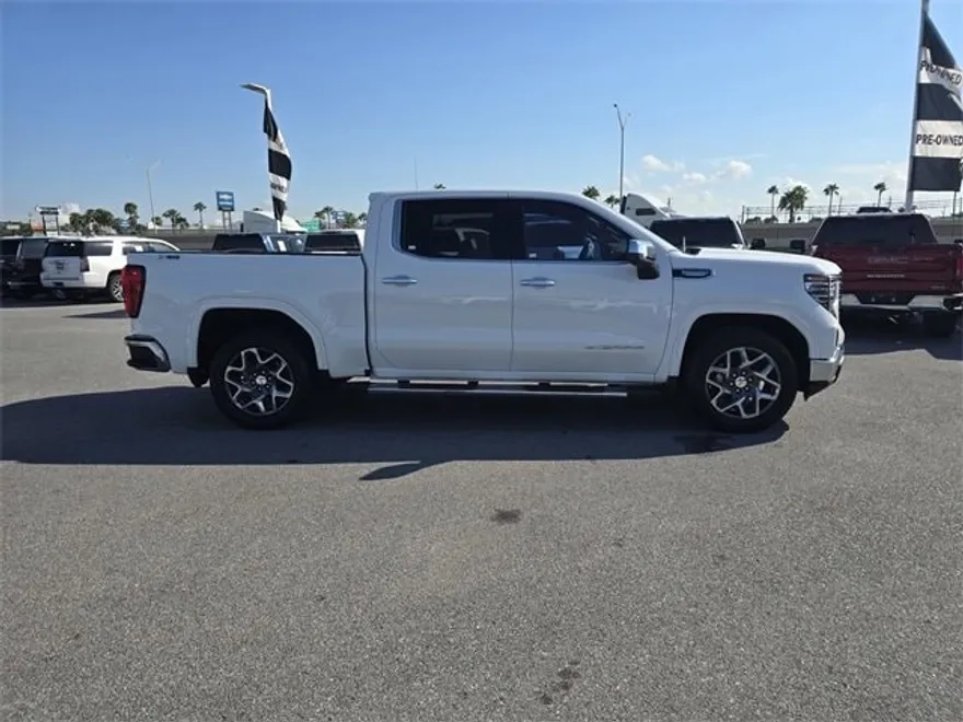 2024 Gmc Sierra 1500 SLT photo 1