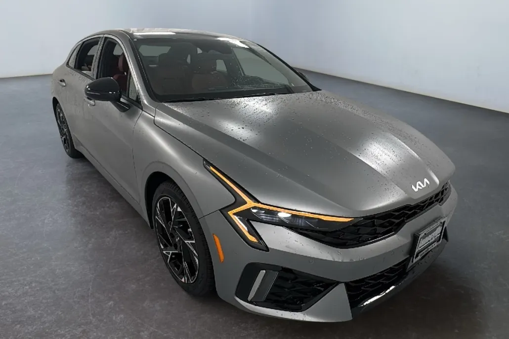 2026 Kia K5 GT-Line photo 1