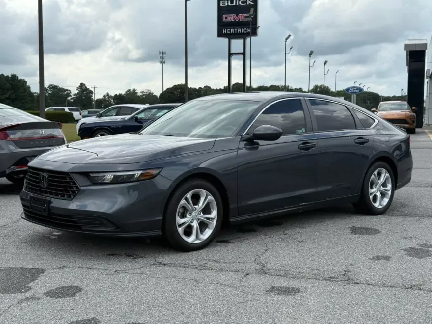 2023 Honda Accord LX photo 1