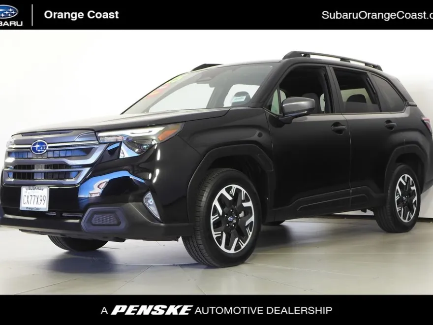 2025 Subaru Forester Premium photo 1
