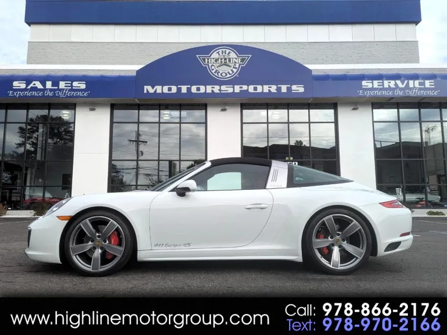 2017 Porsche 911 Targa 4 GTS photo 1