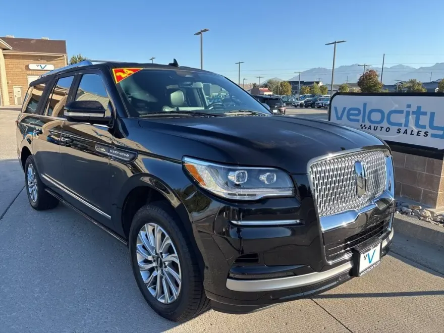 2024 Lincoln Navigator L Premiere photo 1