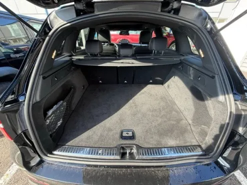 2019 Mercedes Benz GLC 300 4MATIC photo 4