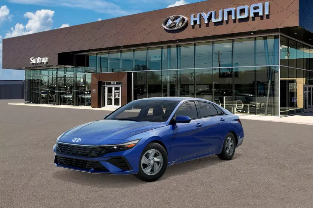 2025 Hyundai Elantra SE photo 1