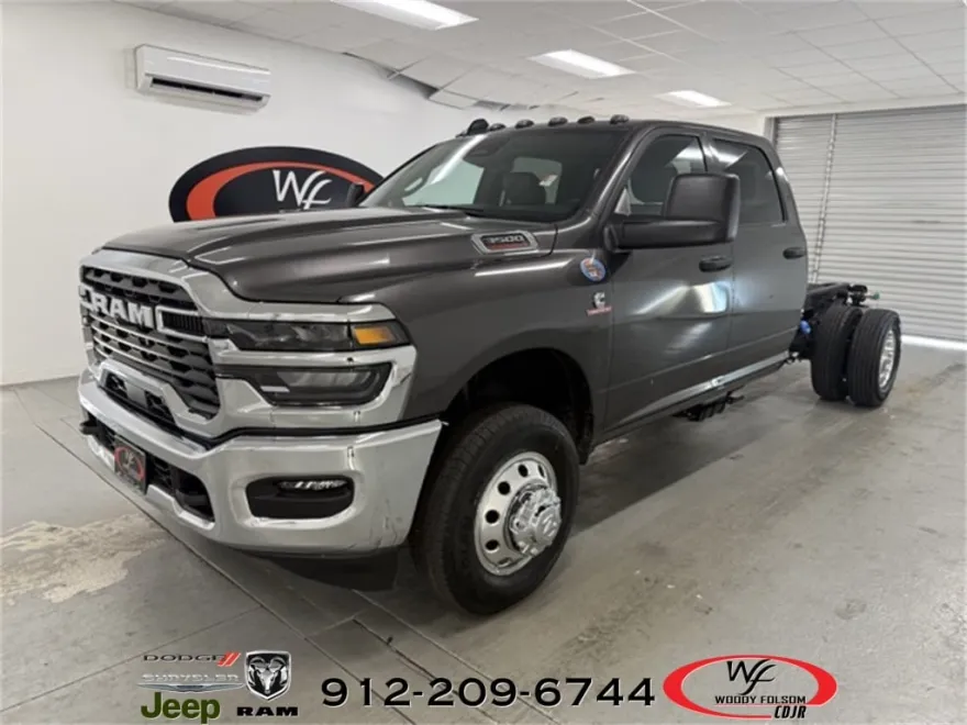 2026 Ram 3500 Tradesman photo 1