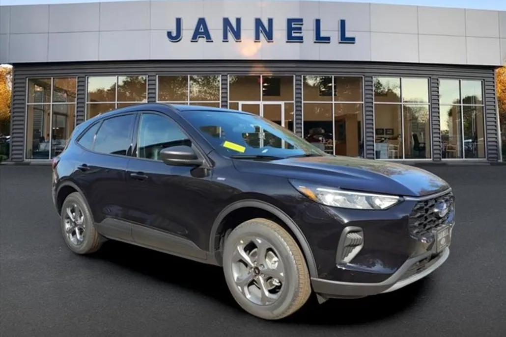 2025 Ford Escape ST-Line photo 1