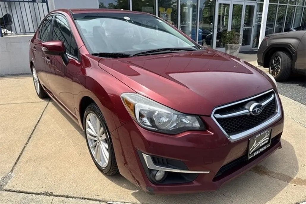 2016 Subaru Impreza 2.0i Limited photo 1
