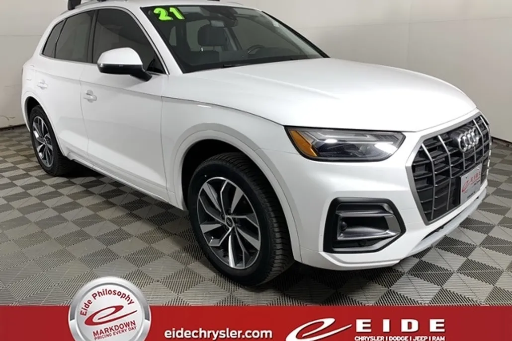 2021 Audi Q5 45 S line Premium Plus photo 1