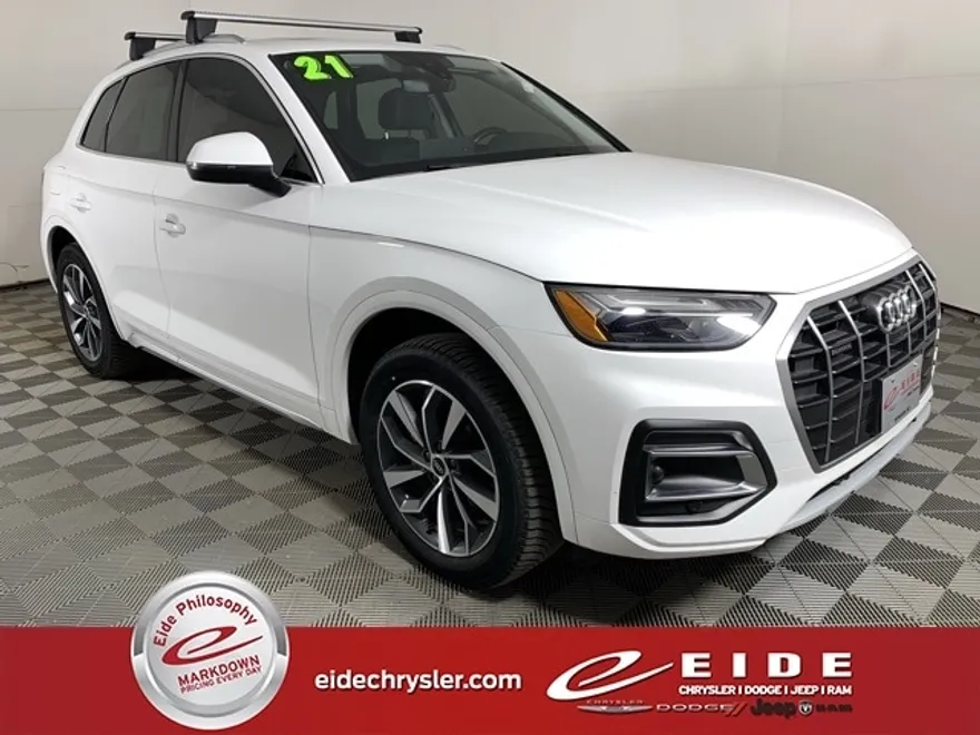 2021 Audi Q5 45 S line Premium Plus photo 1