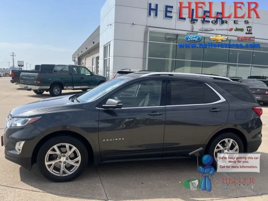 2018 Chevrolet Equinox LT photo 1