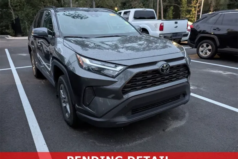 2024 Toyota RAV4 XLE photo 1