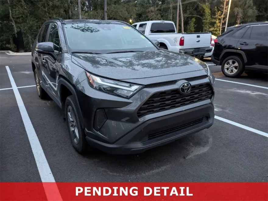 2024 Toyota RAV4 XLE photo 1