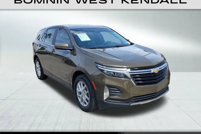2023 Chevrolet Equinox LT photo 1