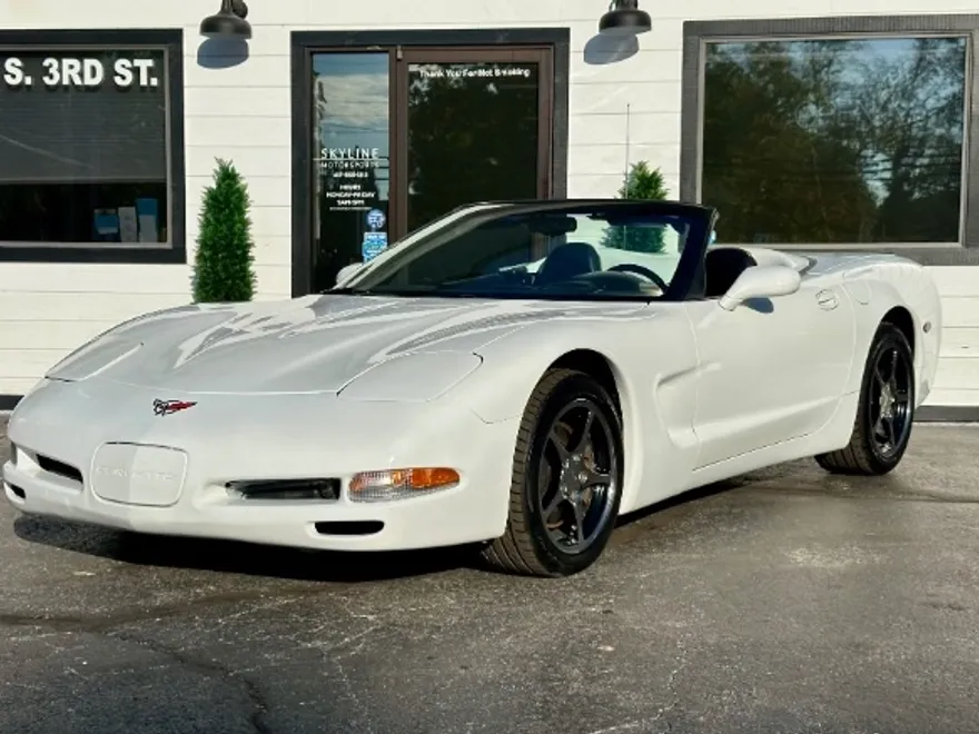 2000 Chevrolet Corvette photo 1