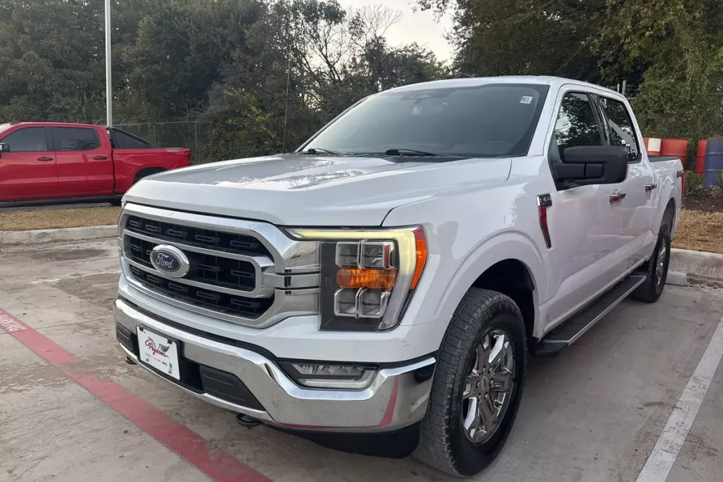 2022 Ford F-150 XLT photo 1