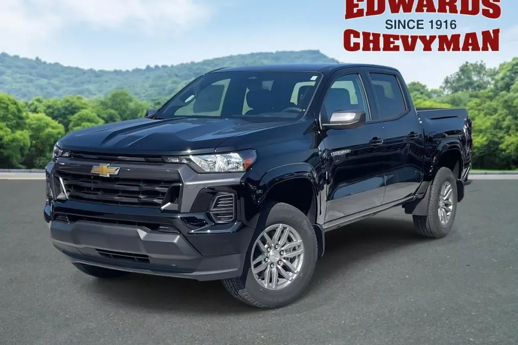 2025 Chevrolet Colorado Work Truck LT photo 1