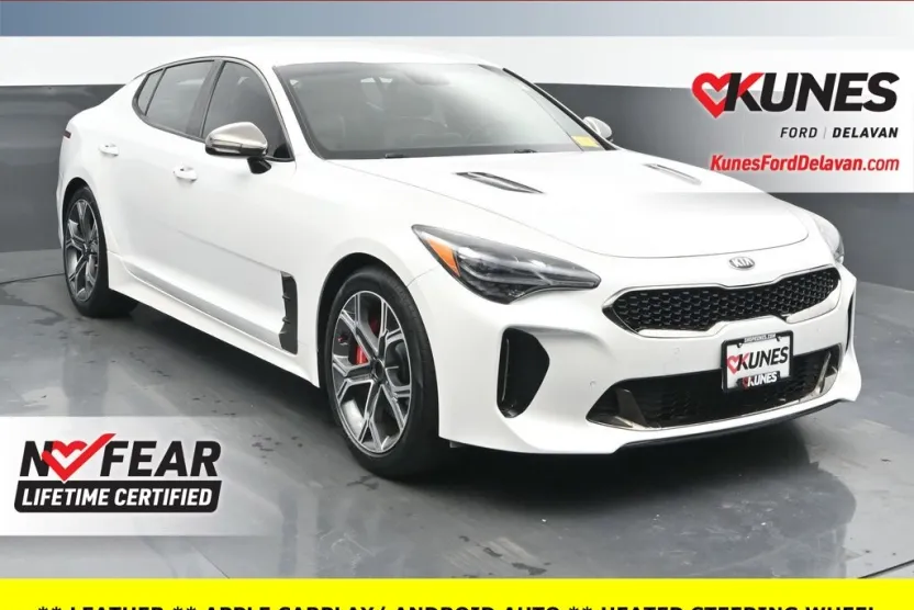 2019 Kia Stinger GT photo 1