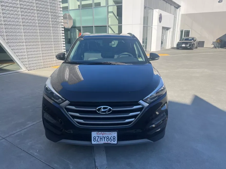 2018 Hyundai Tucson Value photo 1