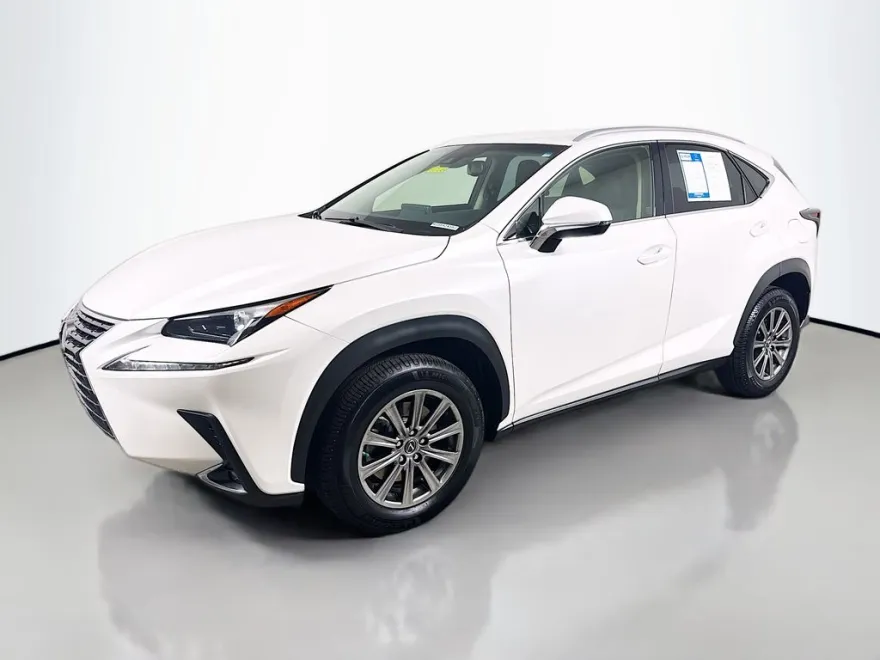 2018 Lexus NX 300 Luxury photo 1