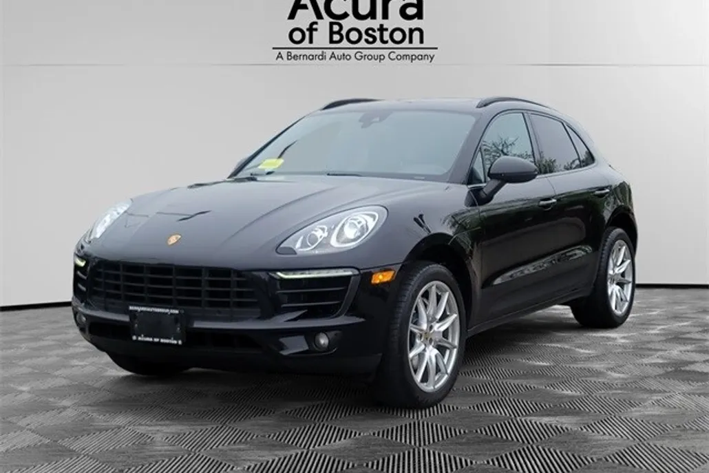 2017 Porsche Macan S photo 1