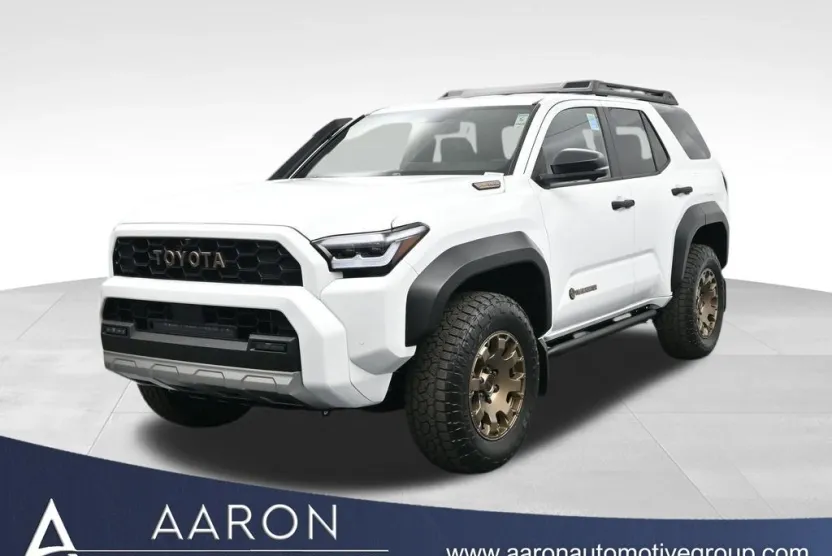 2025 Toyota 4Runner photo 1