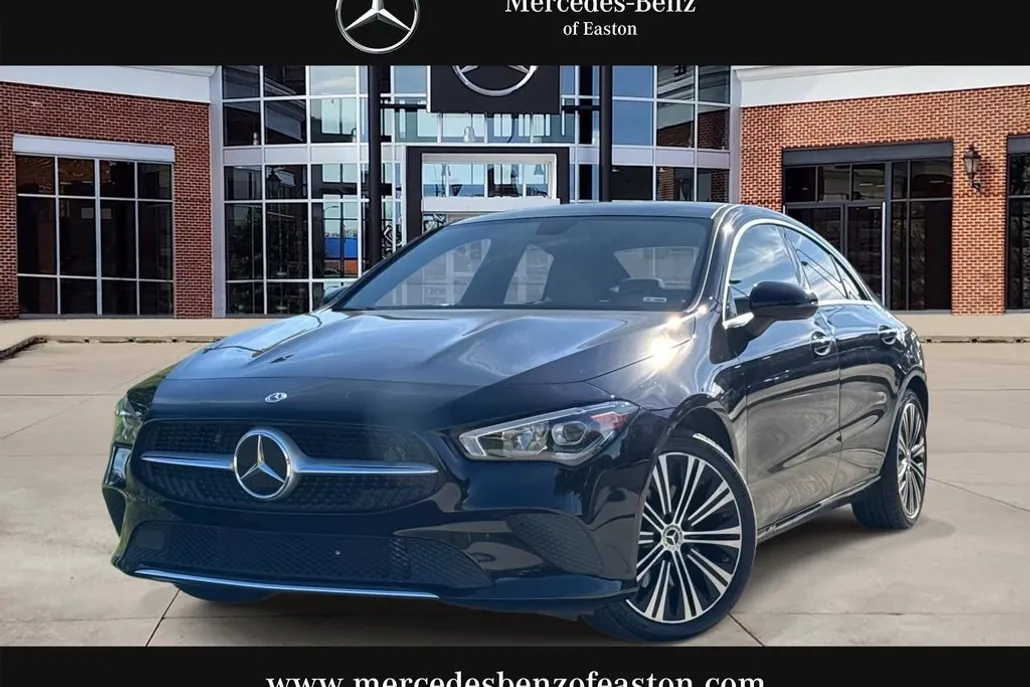 2023 Mercedes Benz CLA 250 4MATIC photo 1