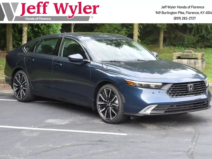 2025 Honda Accord Hybrid Touring photo 1