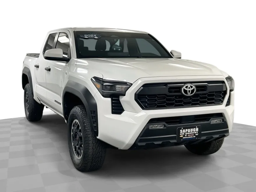 2024 Toyota Tacoma SR5 photo 1