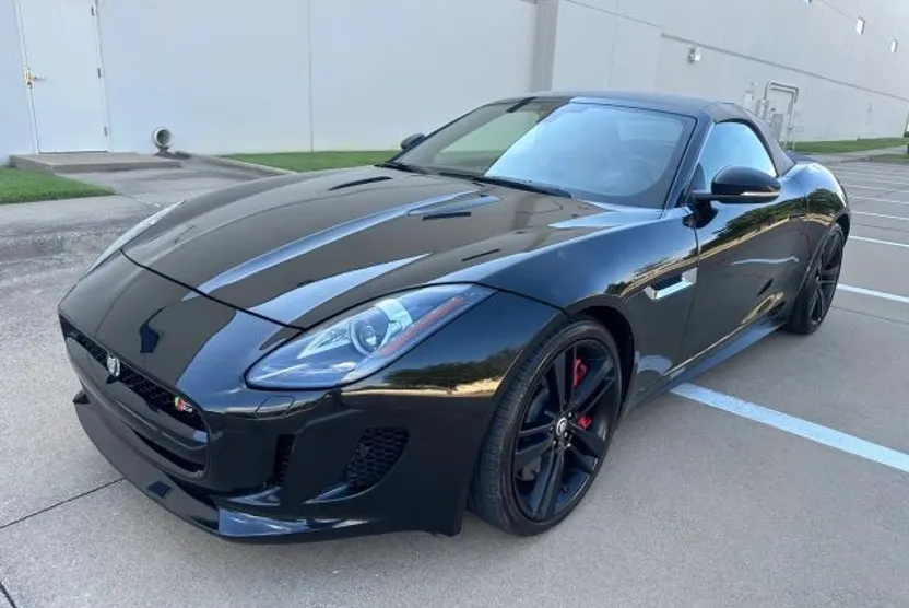 2014 Jaguar F-TYPE V8 S photo 1