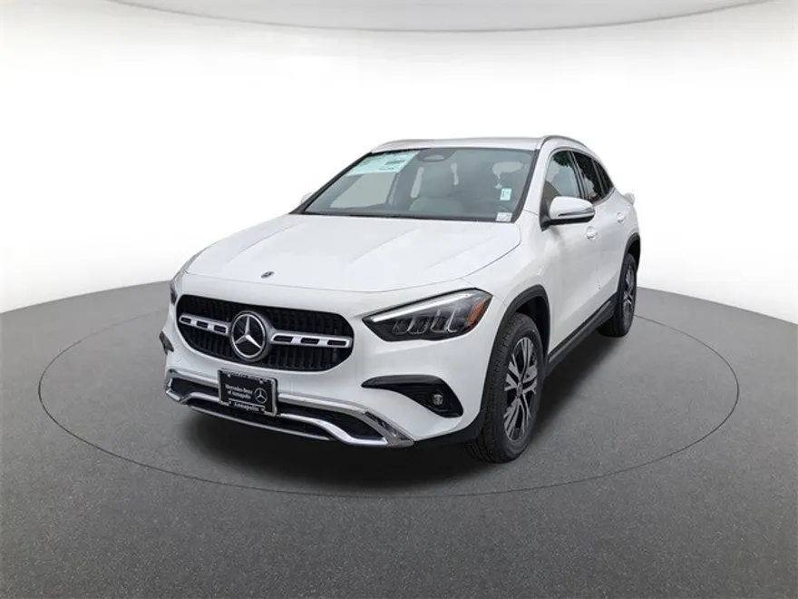 2025 Mercedes Benz GLA 250 4MATIC photo 1