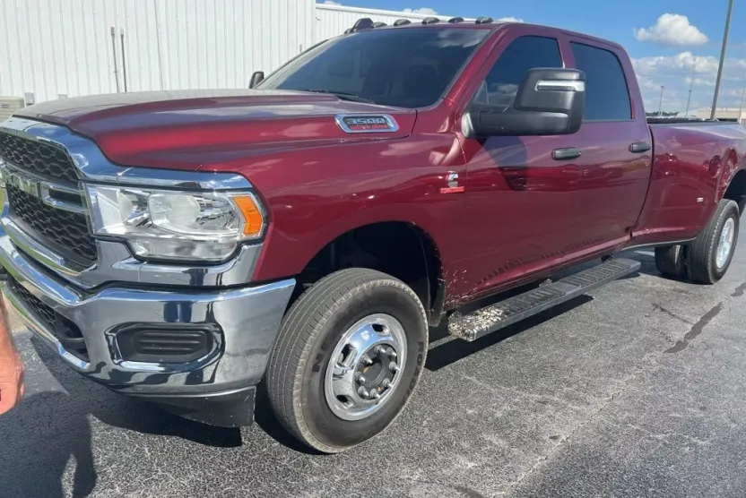 2024 Ram 3500 Tradesman photo 1