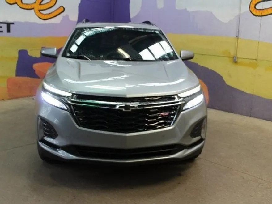 2023 Chevrolet Equinox RS photo 1