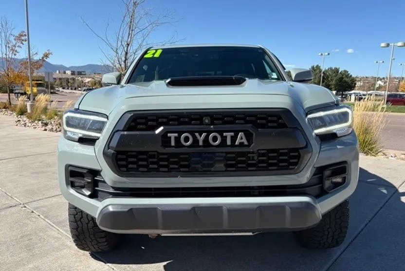 2021 Toyota Tacoma TRD Pro photo 1