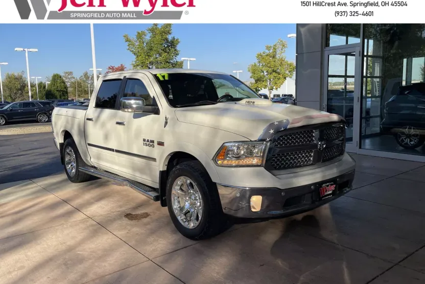 2017 Ram 1500 Laramie photo 1