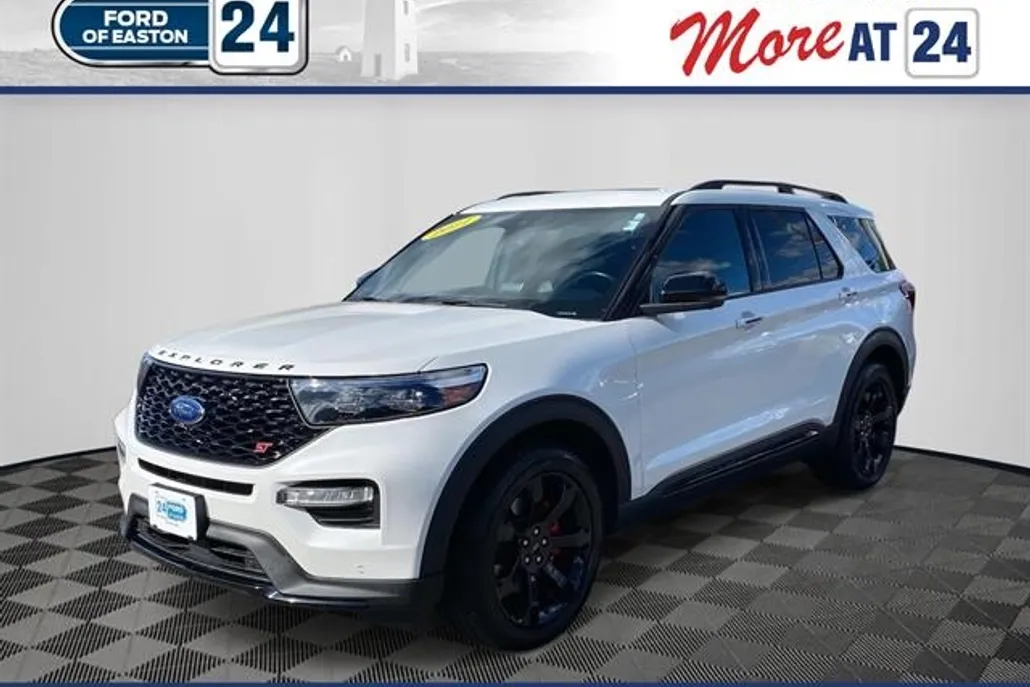 2021 Ford Explorer ST photo 1