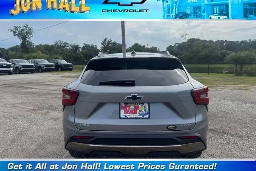 2026 Chevrolet Trax ACTIV photo 1